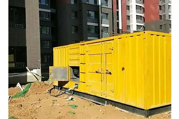 东港发电机租赁中燃油压力过低会对发动机的哪些部件造成损坏？