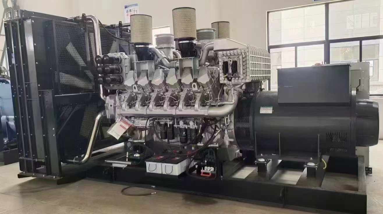 东港800KW柴油发电机组可以带动多少kw的设备？